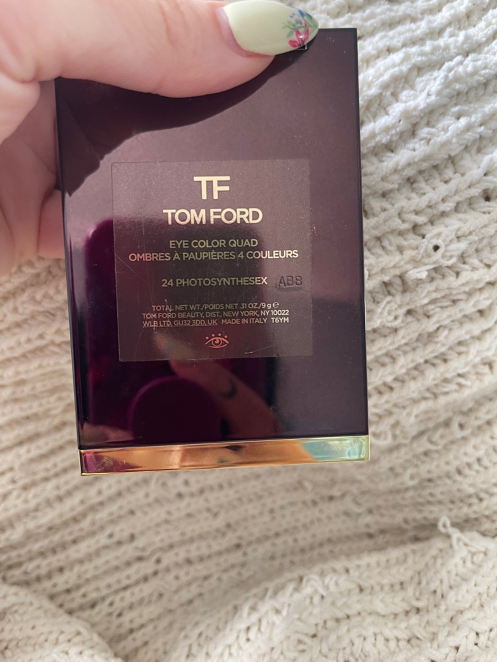 Tom Ford Eyeshadow Quad in Gold, Silver, Plum, Teal - Picture 5 of 5